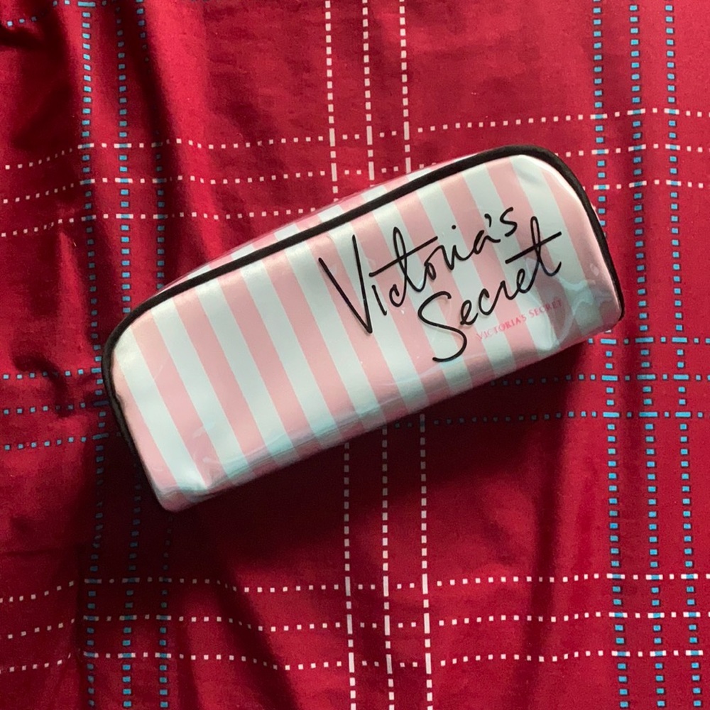 VS makeup pouch